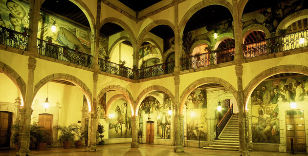 Patio principal del Palacio de Gobierno de Durango.