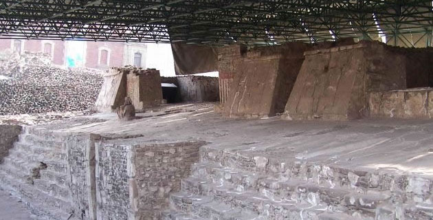 El Templo Mayor fue el edificio más importante de la antigua ciudad sagrada de Tenochtitlan. / 