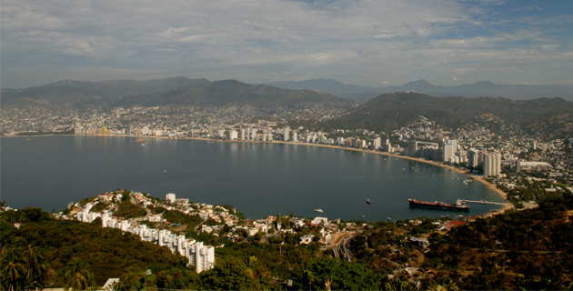 Vista panorámica de la bahía de Acapulco. / Foto: Arturo Lara