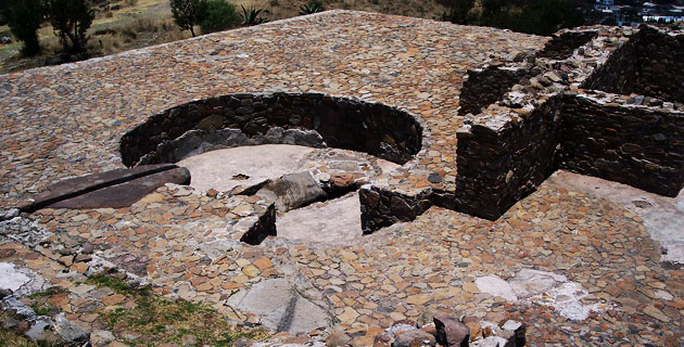 Baños de Nezahualcóyotl / 