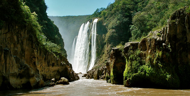 Cascada de Tamul en la Huasteca Potosina. / Foto: Robert Molina