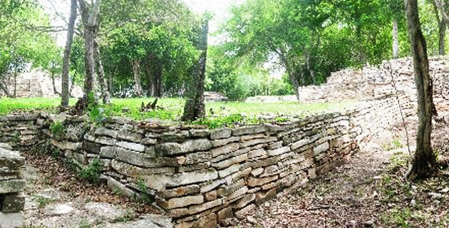 Zona arqueológica de El Sabinito en Tamaulipas. / 