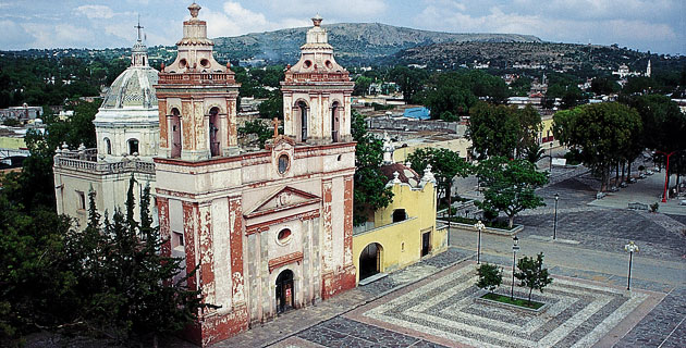 templo_queretaro_senorial / Ramiro Valencia