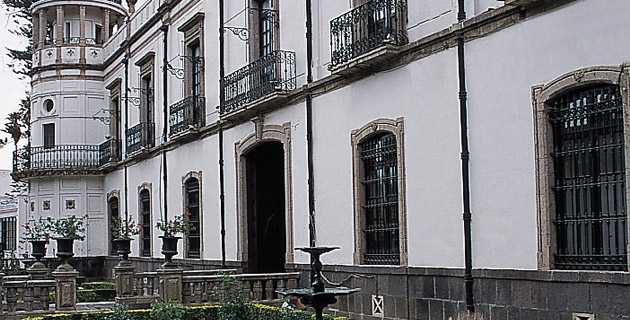 museo_naciona_universidad_autonoma / Rafael Doniz