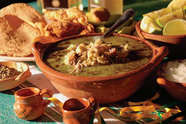 pozole-verde-receta / Pablo Morales
