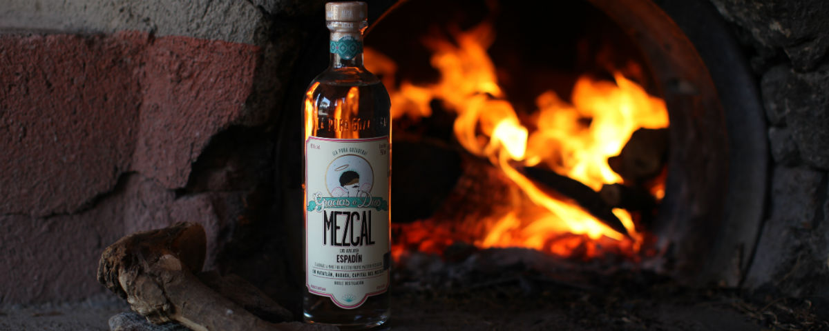 El mezcal que piensa en el ambiente… Gracias a Dios fifu