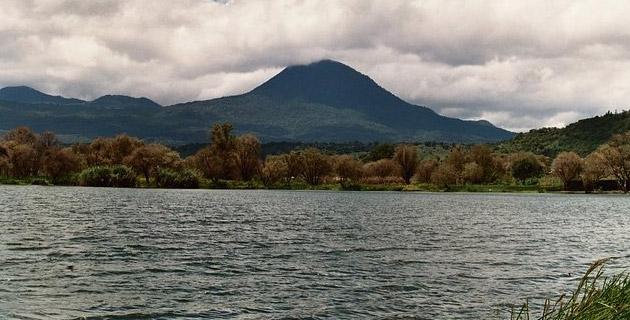 Zacapu, pescadores en la laguna (Michoacán) fifu