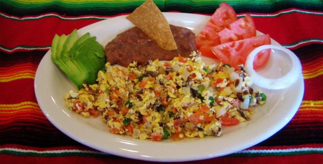 Machacado con huevo fifu