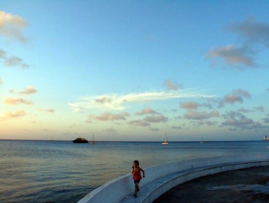 Malecón de Cozumel / Flickr: Andrea Zanivan
