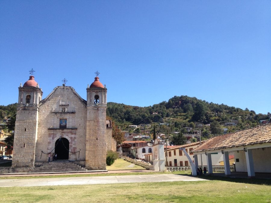 Qué hacer en Capulálpam de Méndez, Oaxaca: Parroquia de San Mateo