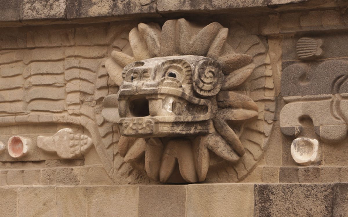 queztalcoatl-serpiente-emplumada queztalcoatl-serpiente-emplumada