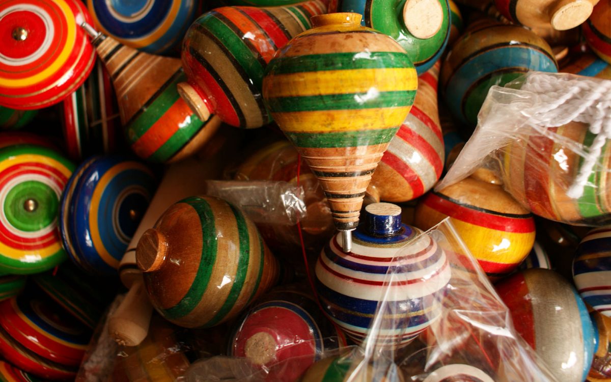 Juguetes mexicanos tradicionales: trompos