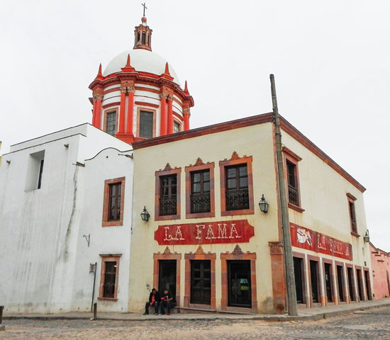 Tienda La Fama en Mineral de Pozos, Guanajuato