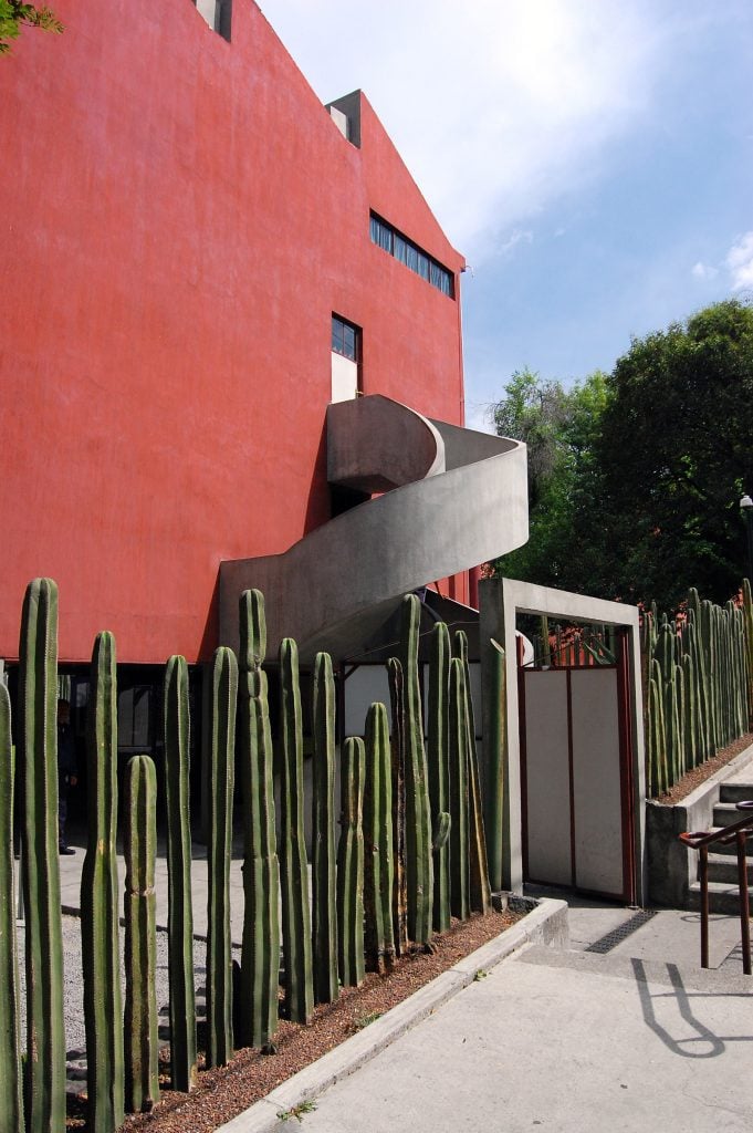 Los órganos que hacen de barda en la Casa Estudio Diego Rivera y Frida Kahlo.