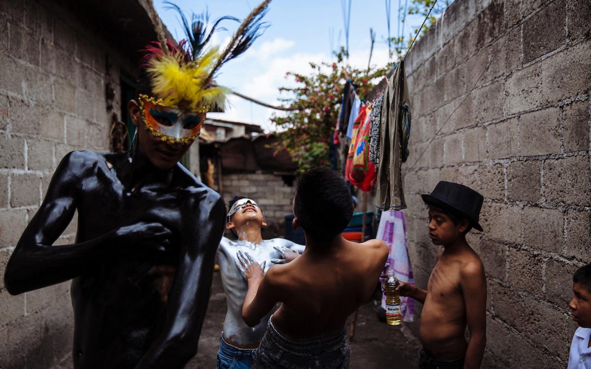 Duelo de xinacates y máscaras en Puebla