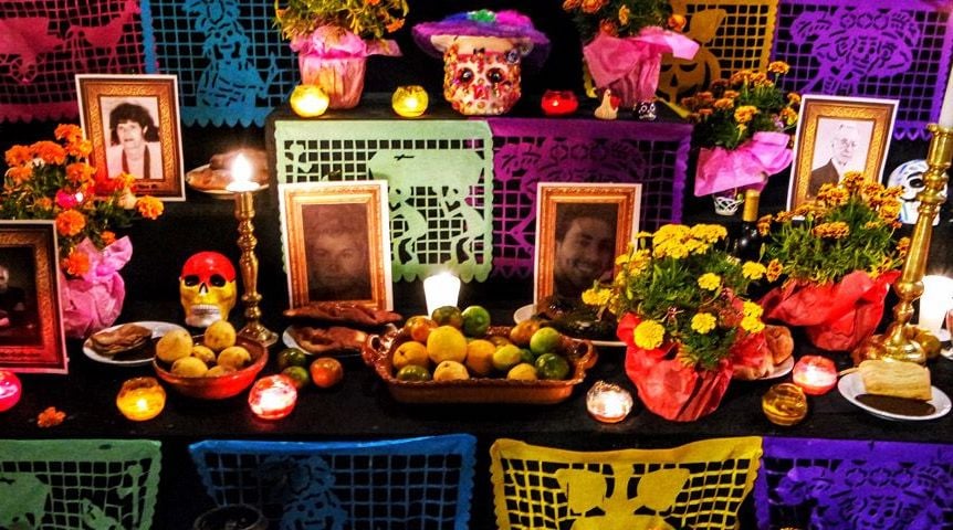 Ofrenda o altar de Día de Muertos, significado y elementos que debe llevar  - México Desconocido
