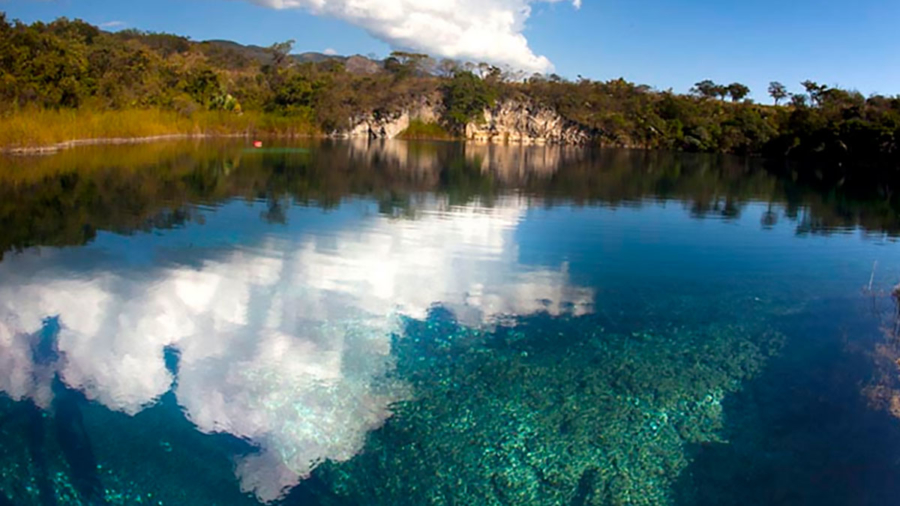 chucumaltik cenote transparente