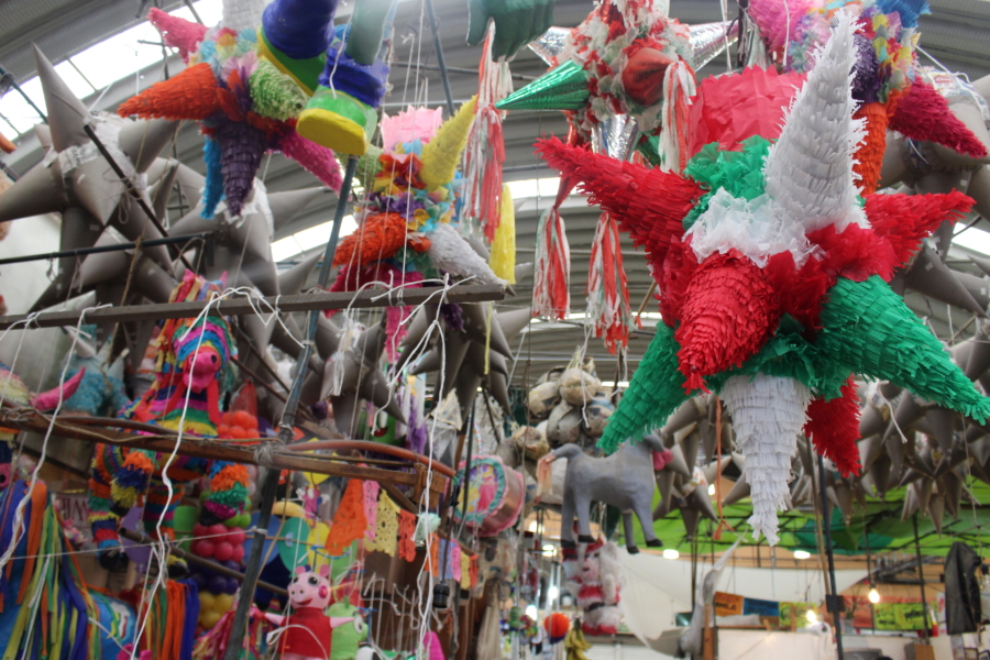 Dónde comprar adornos de Navidad mexicanos, Mercado Medellín
