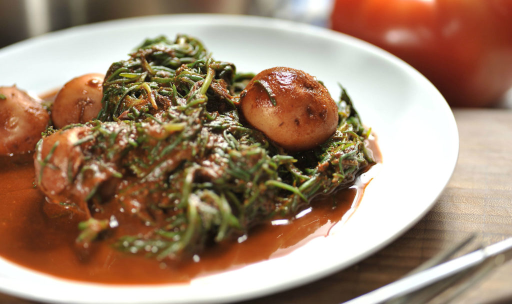 ROMERITOS CON MOLE ROMERITOS CON MOLE