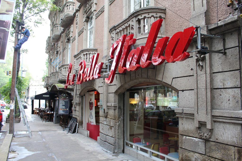 1599px-Heladería_La_Bella_Italia,_Ciudad_de_México
