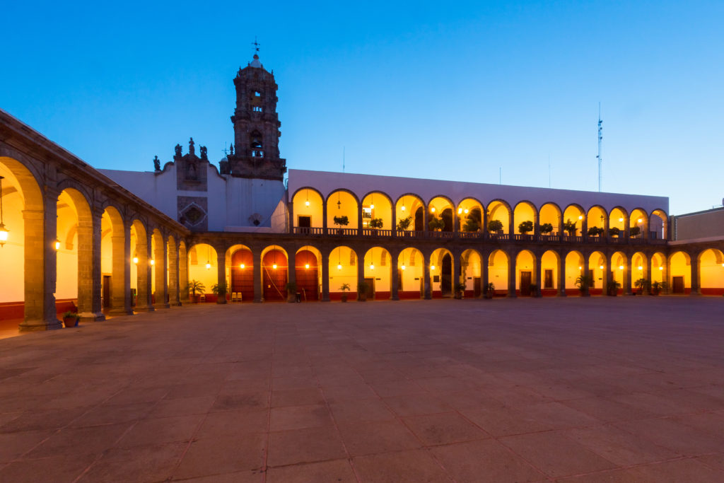 7031-GEMD-Guanajuato-Irapuato-Presidencia_Municipal_o_Colegio_de_la_Ensenanza-GP-Hi