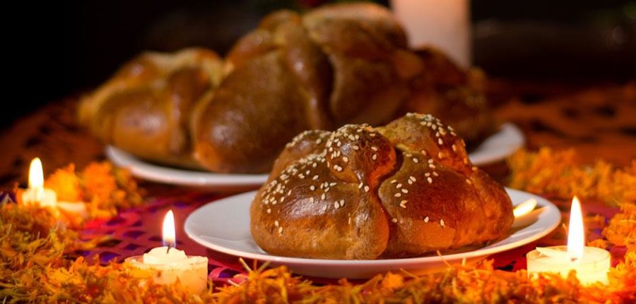 Rosca de reyes y pan de Muerto