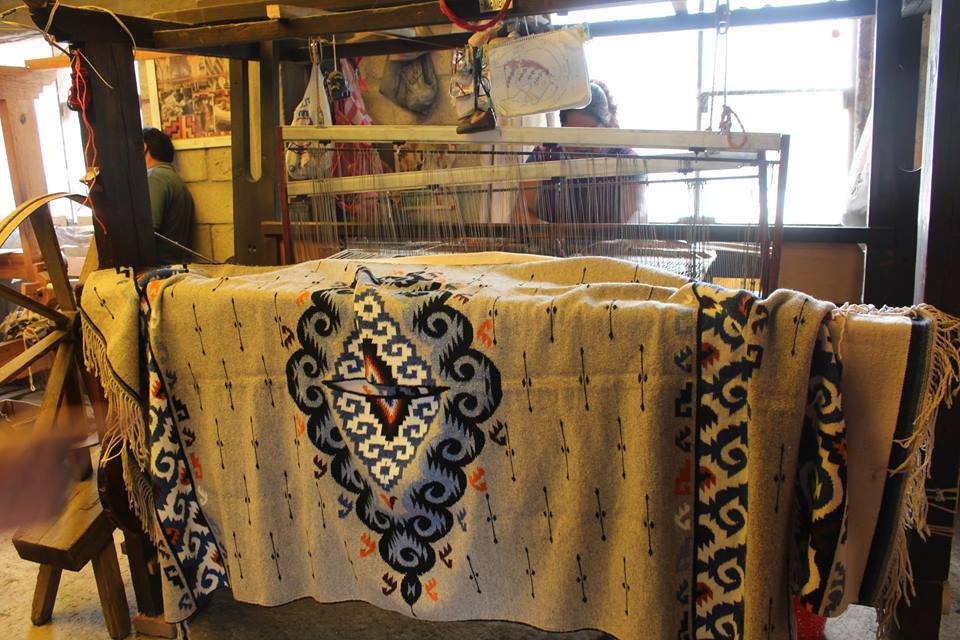 Los suéteres de Chiconcuac y Gualupita, un tejido que jamás pasará de moda  - México Desconocido