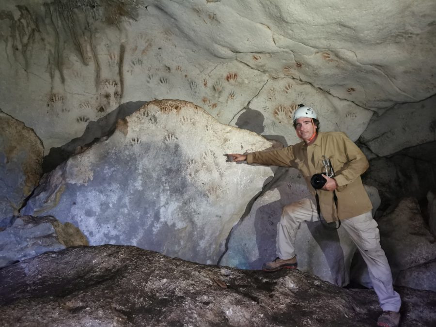 arqueologos-encuentran-huellas-en-cueva-de-yucatan-twitter Arqueólogos encuentran huellas en cueva de Yucatán