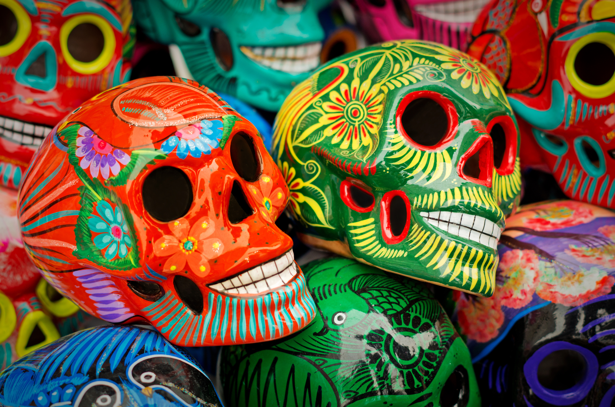 Decorated colorful skulls at market, day of dead, Mexico Cultura de México