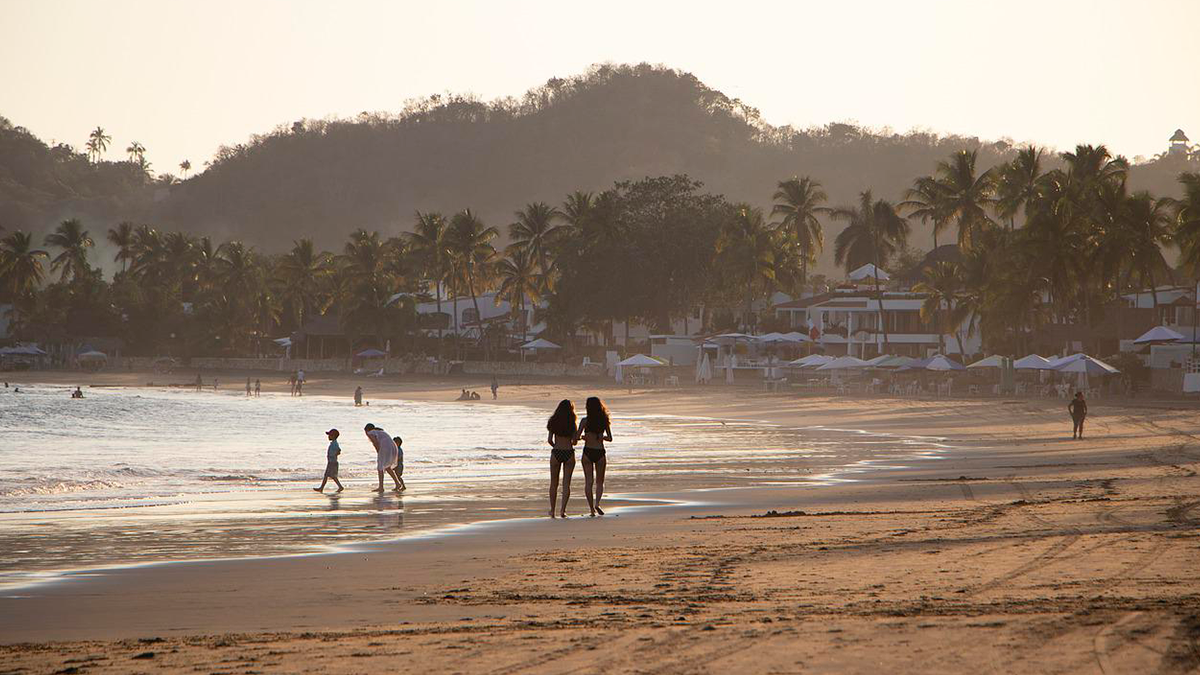 Descubrir 47+ imagen playas en manzanillo para niños - Viaterra.mx