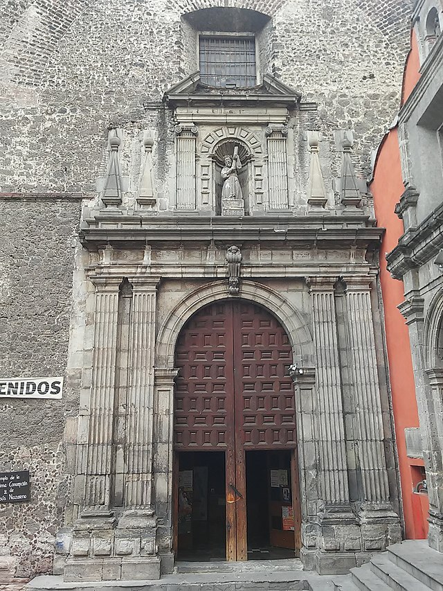 640px-Fachada_templo_de_Jesús_Nazareno