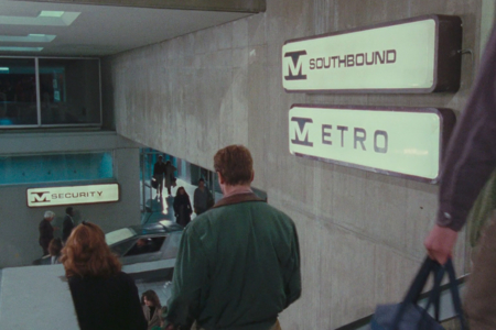 La estrella de Hollywood recorrió la estación del Metro de la CDMX