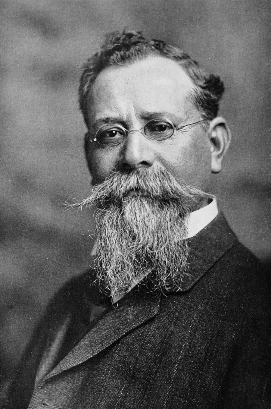 Venustiano Carranza promulgated the Agrarian Law in 1915