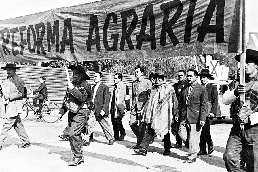 Agrarian Reform in Mexico What is it and what does it consist of? The fight for land restitution took place not only in Mexico, but in Latin America