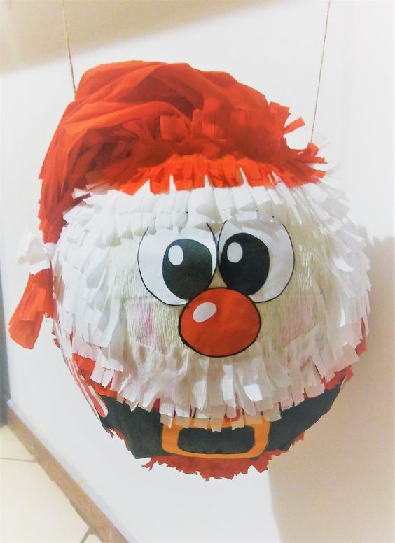 A Santa Claus piñata couldn't be missing