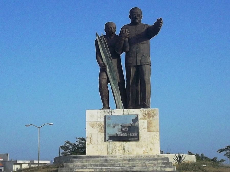 Monumento al General Alvarado en Yucatán