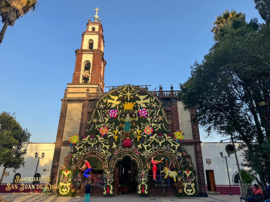 The patron saint's day includes a spectacular floral arch in honor of San Juan de Dios on his day.