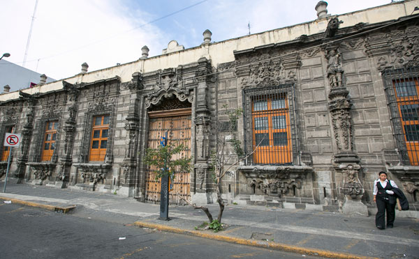 59002636_2756598901024083_6751645192962441216_n casa de los mascarones