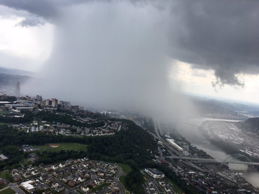 Fotografía aérea de una microrráfaga o microburst.