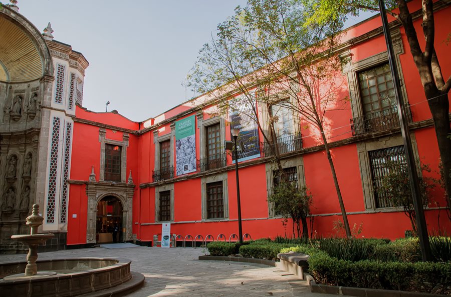 Fachada del Museo Franz Mayer, que acogerá el World Press Photo 2025, en la Ciudad de México. World Press Photo.