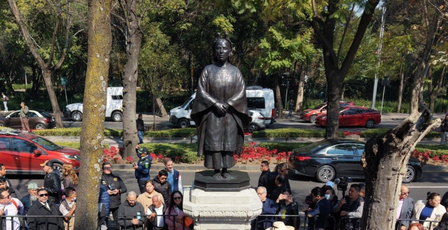 Esculturas de mujeres ancestras