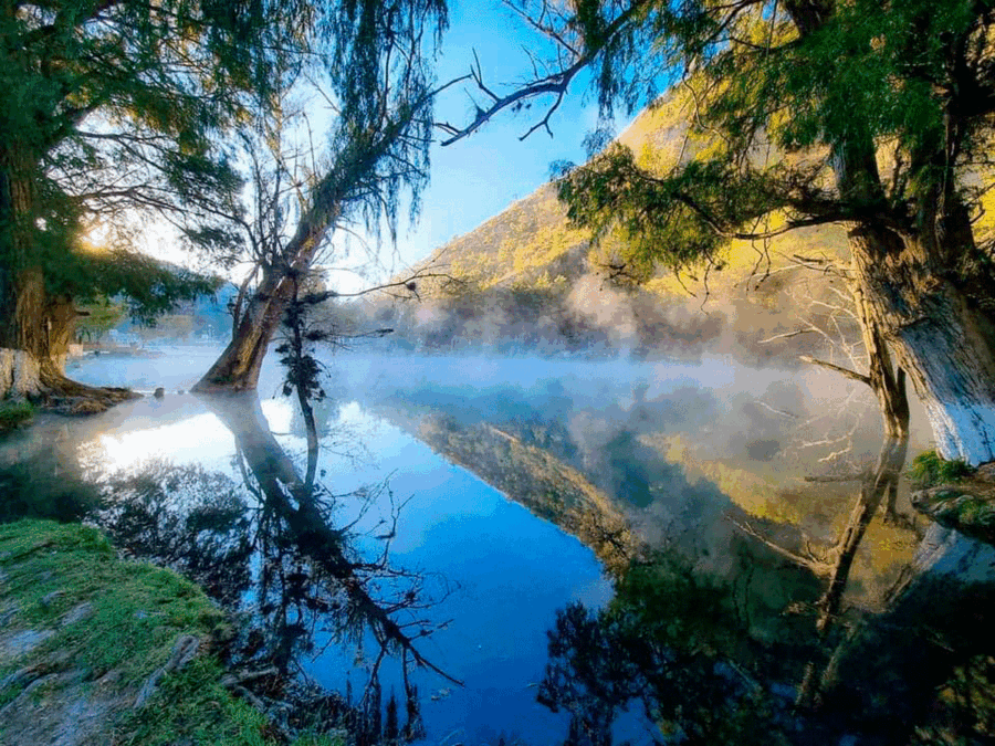 Laguna Encantada