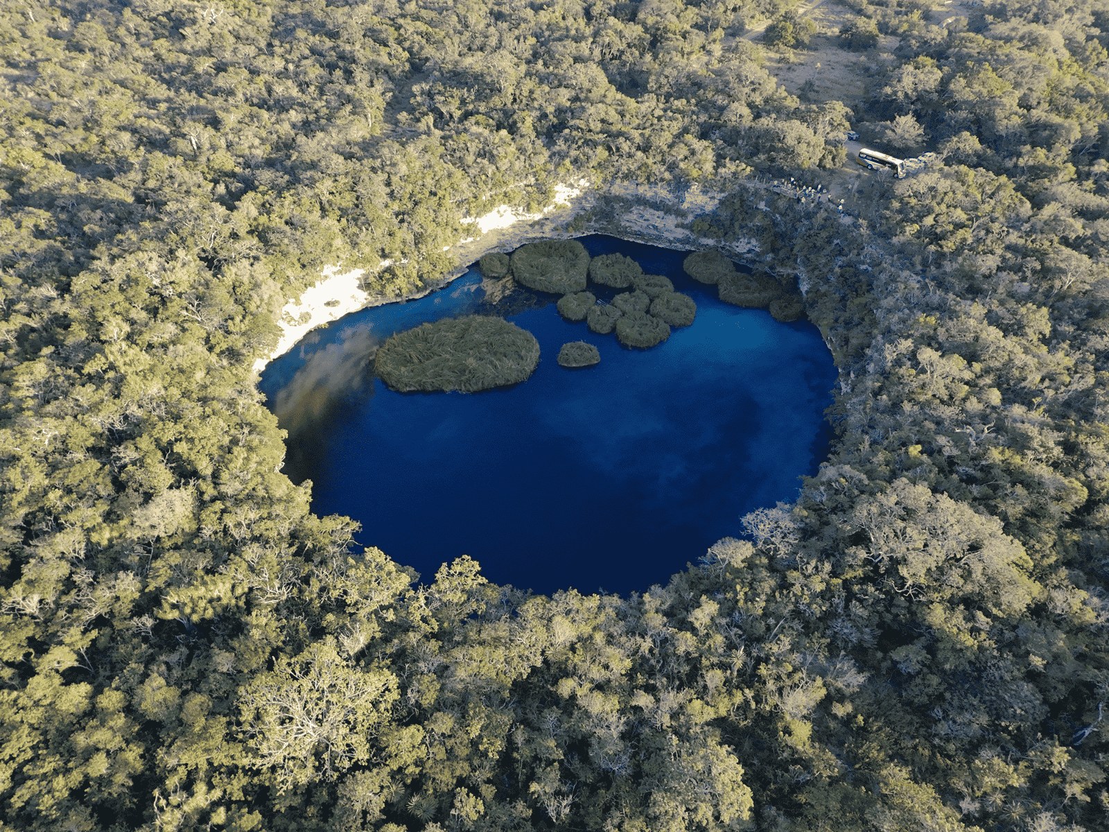 Experimenta el turismo de aventura en Tamaulipas entre cenotes y la cima de un volcán extinto