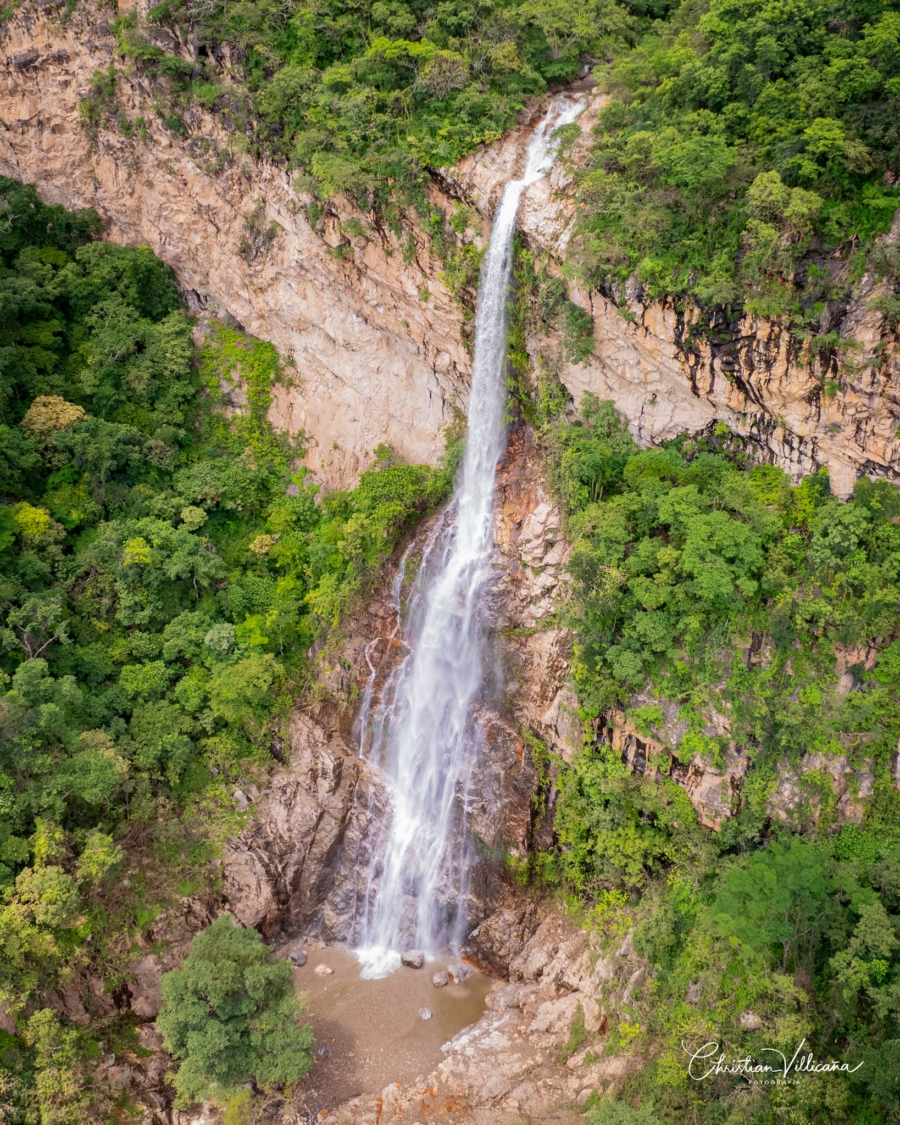 caída de agua en Colima