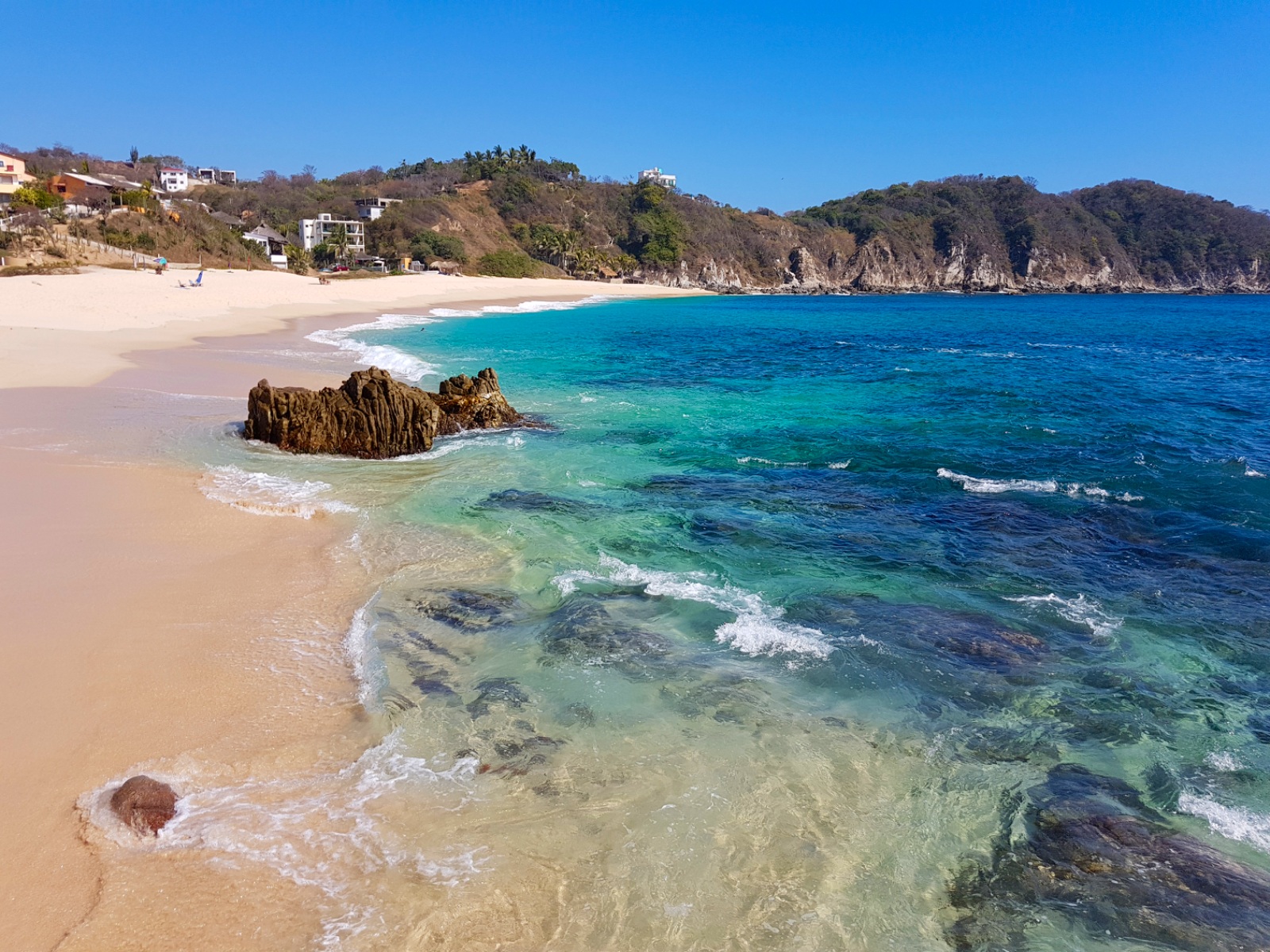 Salchi, la playa en Oaxaca que te encantará por su tranquilidad y belleza virgen