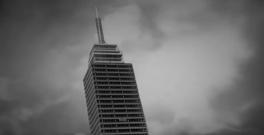 Del suelo no paso, es otra de las películas en la que aparece la Torre Latinoamericana. Captura de pantalla Youtube.