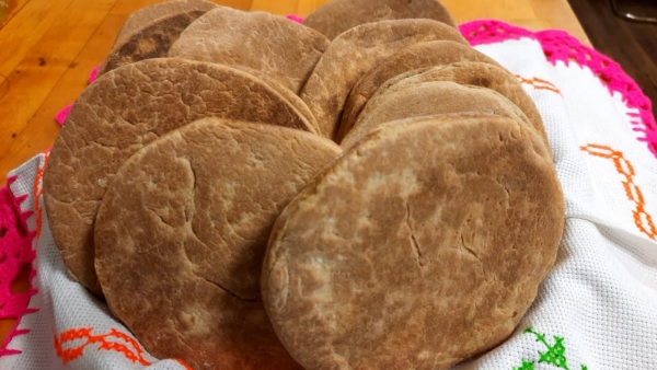 Gorditas de trigo con piloncillo