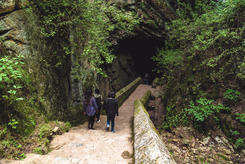 Grutas de los herrera en San Joaquín