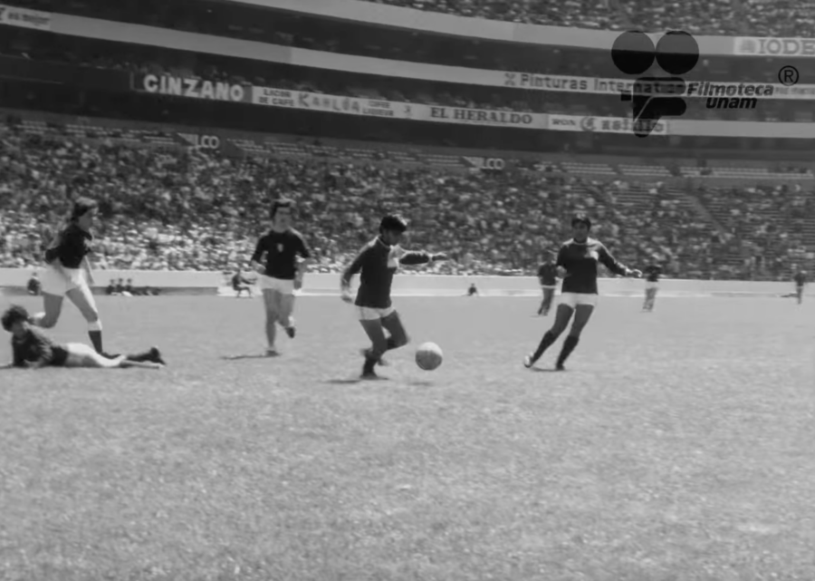 La Selección Mexicana Femenil realizó un torneo memorable y consiguió avanzar hasta la gran final. Filmoteca UNAM.