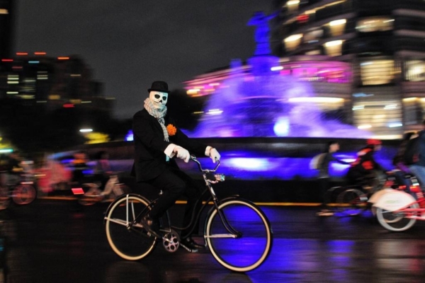 Paseo Nocturno del Día de Muertos 2026